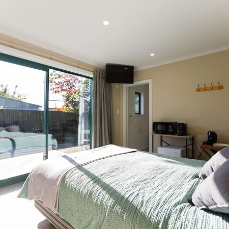 Private Guesthouse In Wanaka Exterior photo